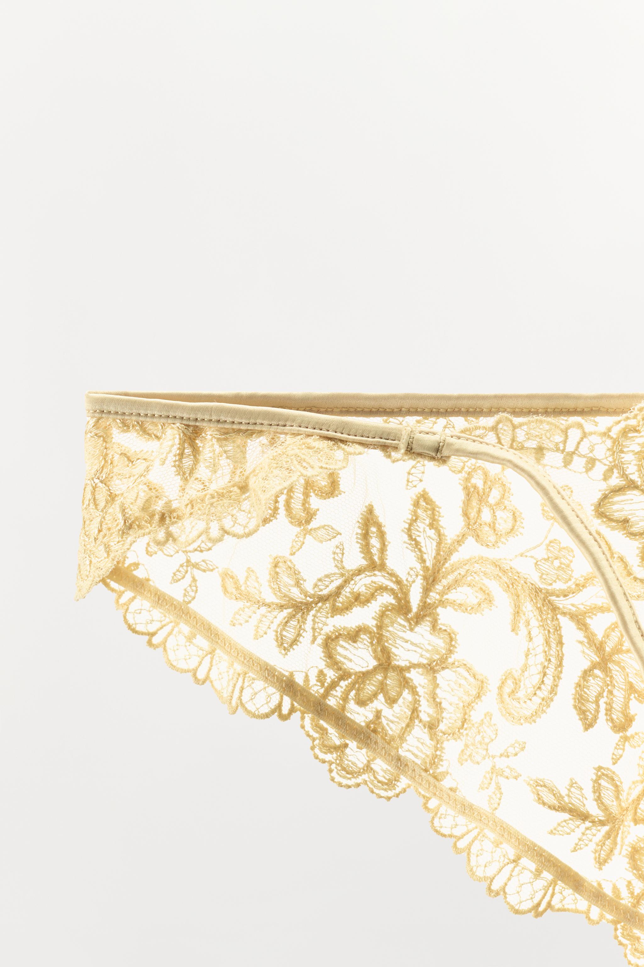 FLORAL EMBROIDERED PANTIES